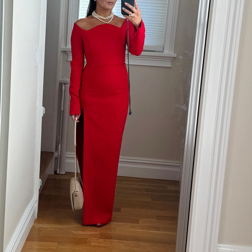 Elegant Red Off-Shoulder Evening Dress